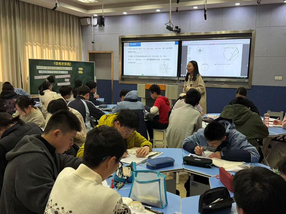 2032a12e2acc4896a440b08352bfd44f.jpg 2032a12e2acc4896a440b08352bfd44f.jpg